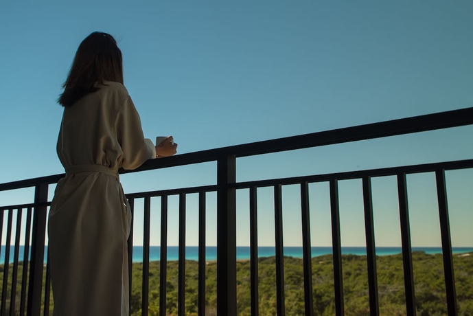 Imagen de la habitación del Hotel The Henderson, A Salamander Beach And Spa Resort. Foto 9