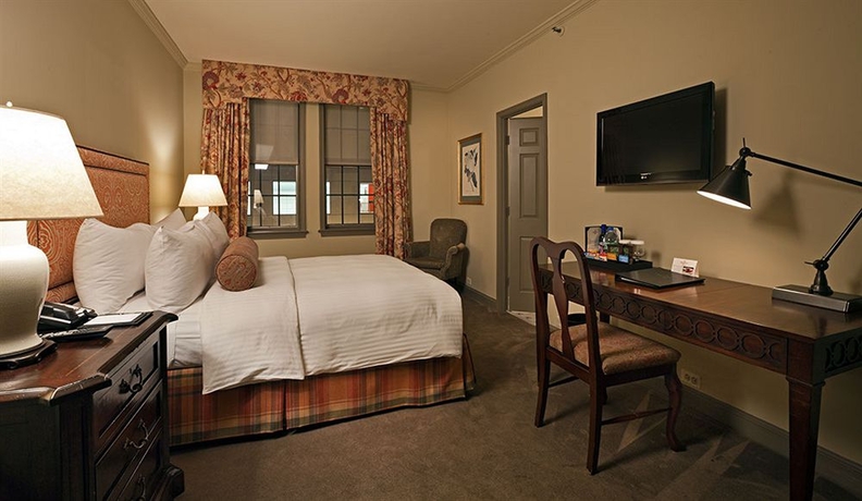 Imagen de la habitación del Hotel The Henley Park. Foto 7