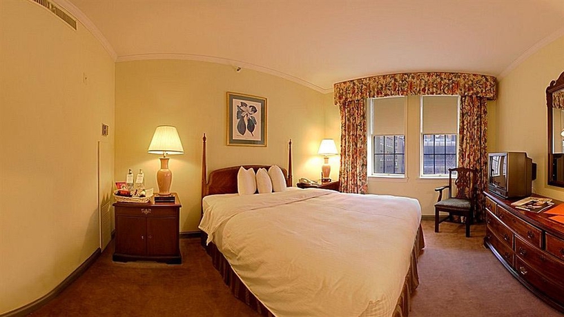 Imagen de la habitación del Hotel The Henley Park. Foto 9