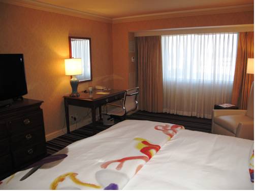 Imagen de la habitación del Hotel The Henry , Autograph Collection. Foto 15