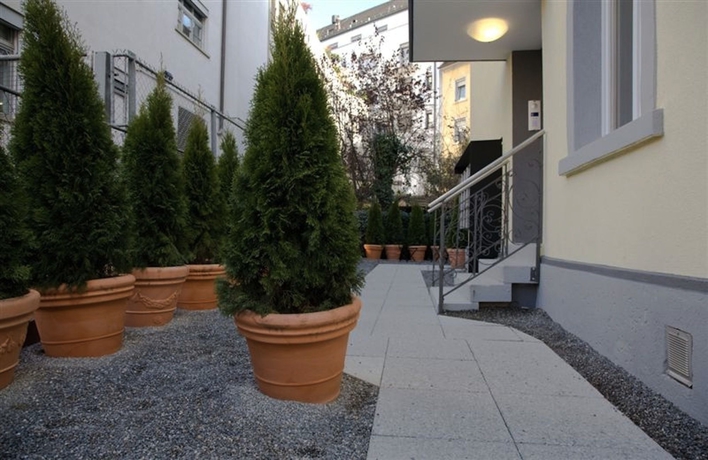 Imagen de los exteriores del Hotel The Henry. Foto 15