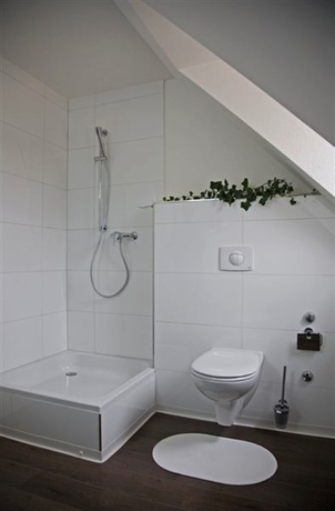 Imagen de la habitación del Hotel The Henry. Foto 8