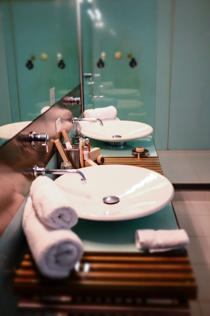 Imagen de la habitación del Hotel The Henry Jones Art. Foto 8