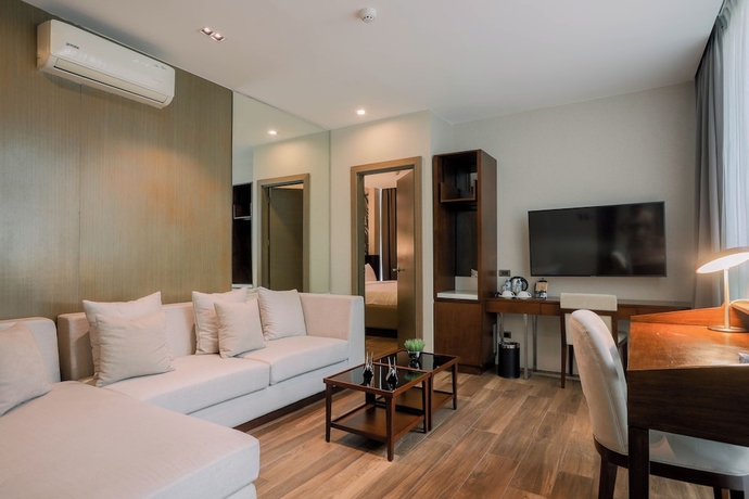 Imagen de la habitación del Hotel The Henry Roost Bacolod. Foto 14