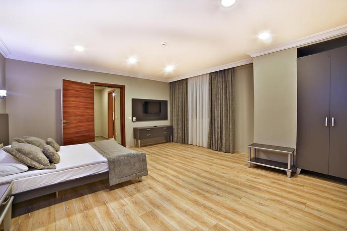 Imagen de la habitación del Hotel The Hera Premium Hotels. Foto 7