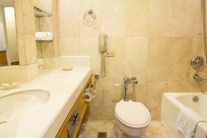 Imagen de la habitación del Hotel The Heritage Manila. Foto 5