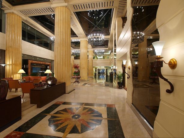 Imagen de los interiores del Hotel The Heritage Manila. Foto 19
