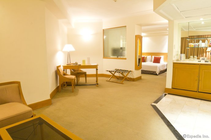 Imagen de la habitación del Hotel The Heritage Manila. Foto 15