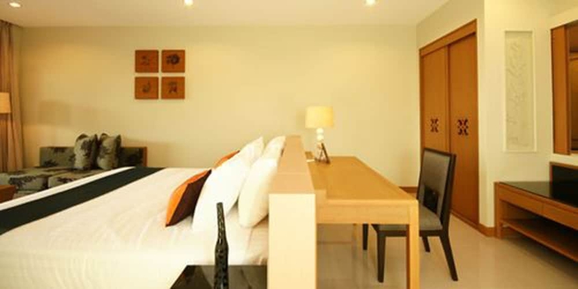 Imagen de la habitación del Hotel The Heritage Pattaya Beach Resort. Foto 3