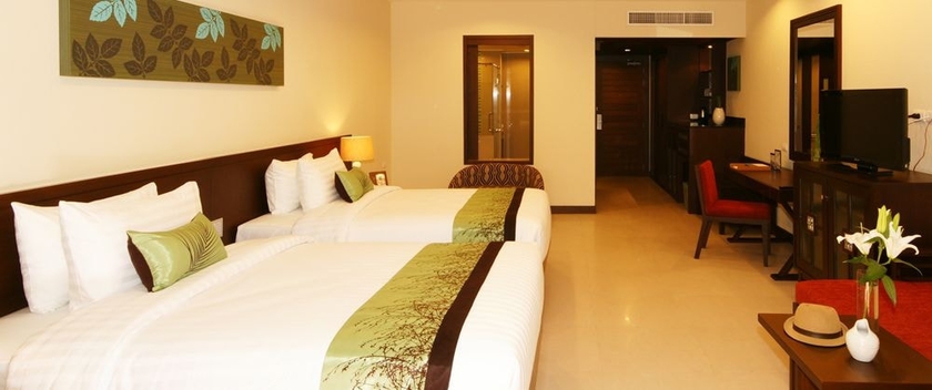 Imagen de la habitación del Hotel The Heritage Pattaya Beach Resort. Foto 11