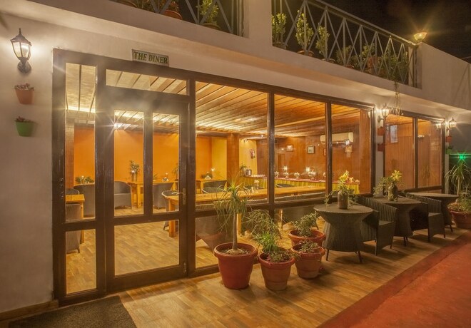 Imagen del bar/restaurante del Hotel The Hermitage Kanatal. Foto 16