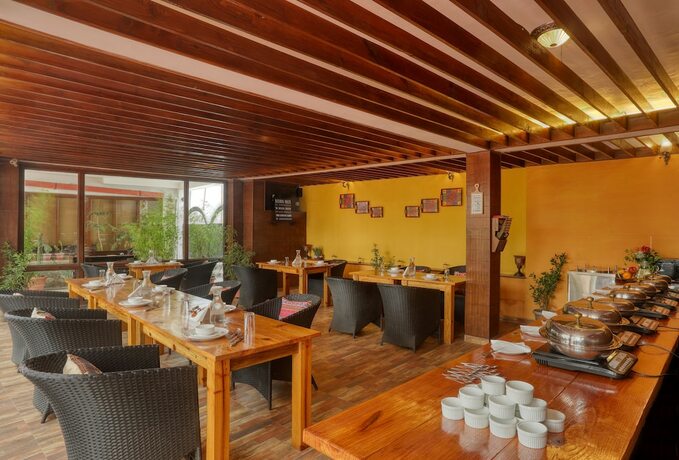 Imagen del bar/restaurante del Hotel The Hermitage Kanatal. Foto 17