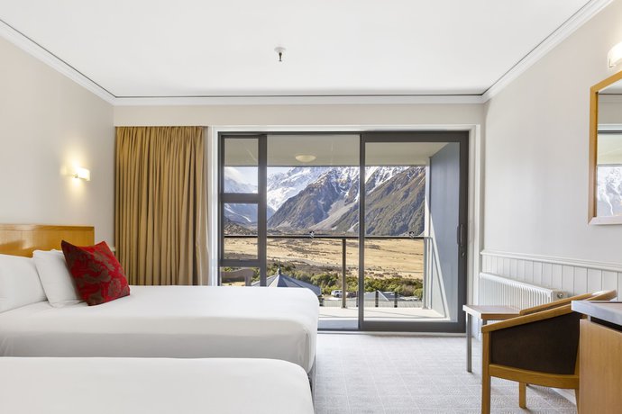 Imagen de la habitación del Hotel The Hermitage Mount Cook. Foto 6