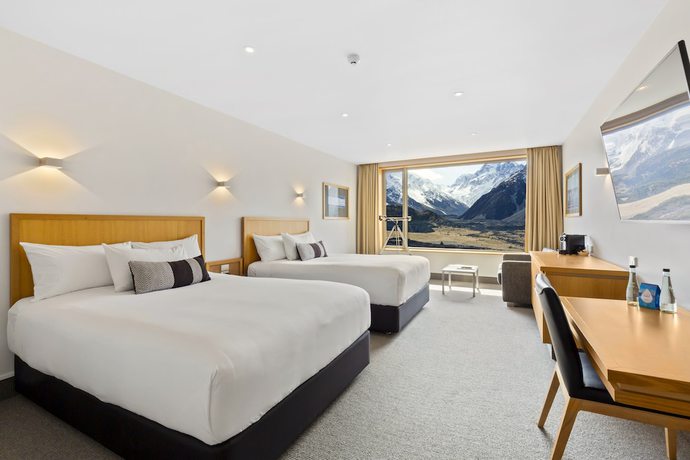 Imagen de la habitación del Hotel The Hermitage Mount Cook. Foto 8