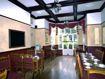Imagen del bar/restaurante del Hotel The Heworth Inn. Foto 9