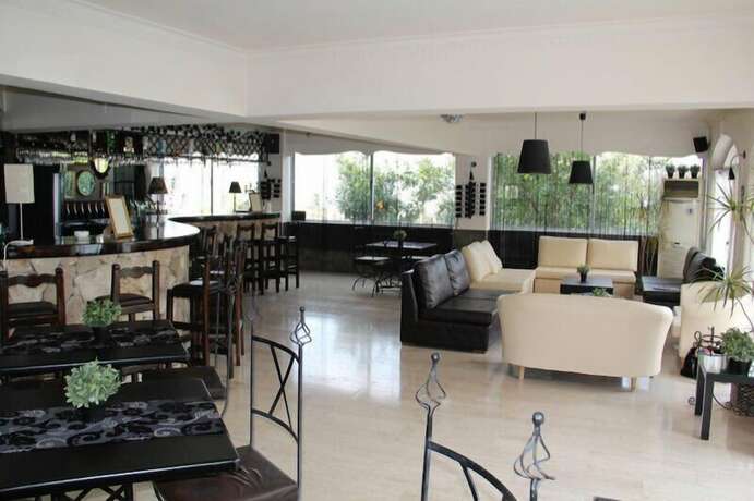 Imagen general del Hotel The Hideaway Club. Foto 8