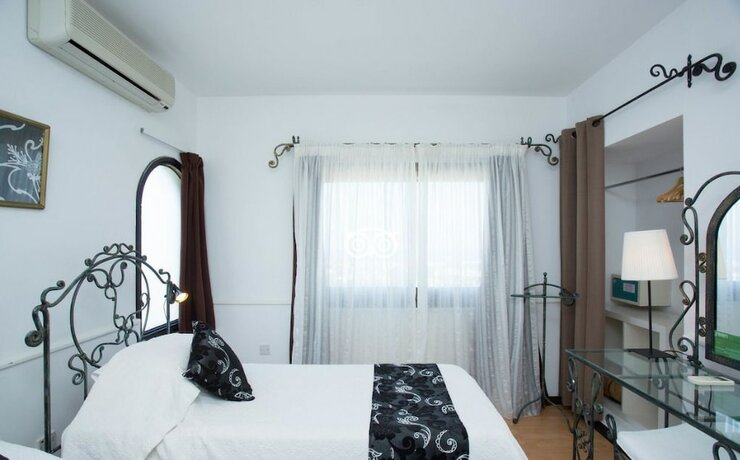 Imagen de la habitación del Hotel The Hideaway Club. Foto 18