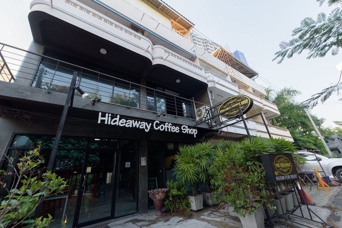 Imagen del bar/restaurante del Hotel The Hideaway Resort Pattaya Chonburi. Foto 2