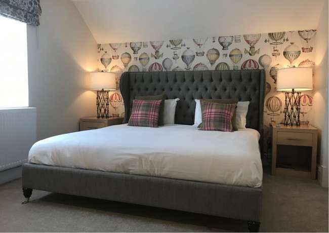 Imagen de la habitación del Hotel The Highworth. Foto 14