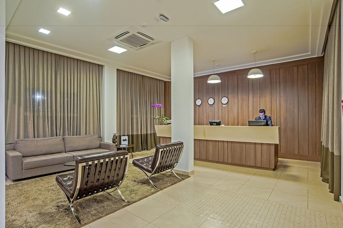 Imagen de los interiores del Hotel The Hill Executive. Foto 18