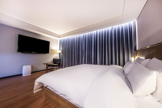 Imagen de la habitación del Hotel The Hill. Foto 11