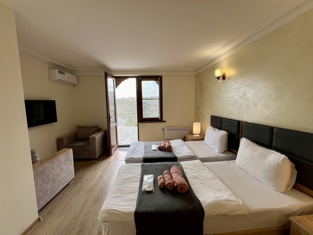 Imagen de la habitación del Hotel The Hill Guest House. Foto 11