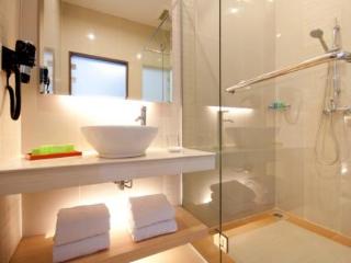 Imagen general del Hotel The Hill Hotel and Resort. Foto 3