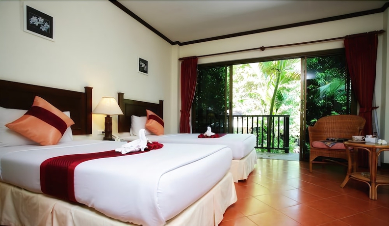 Imagen de la habitación del Hotel The Hill Resort. Foto 6