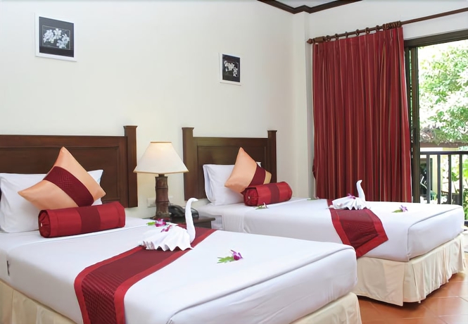 Imagen de la habitación del Hotel The Hill Resort. Foto 10
