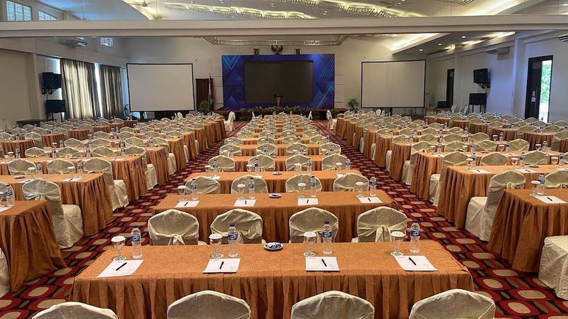 Imagen de los interiores del Hotel The Hill and Resort and Sibolangit. Foto 17