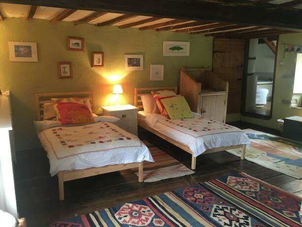 Imagen general del Hotel The Hillis Farmhouse - 6 Bed - Sleeps 11 - Pets. Foto 16