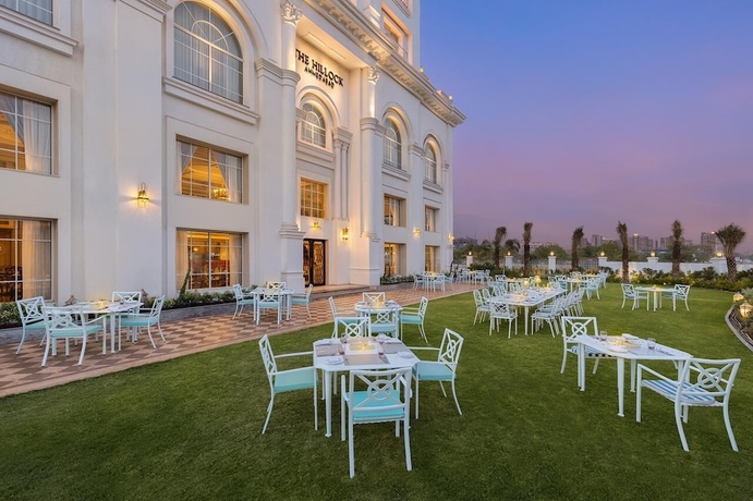 Imagen general del Hotel The Hillock Ahmedabad. Foto 1