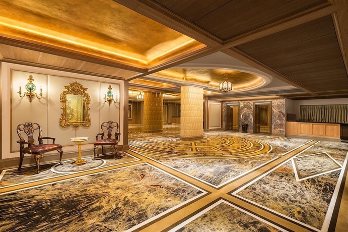 Imagen de los interiores del Hotel The Hillock Ahmedabad. Foto 11