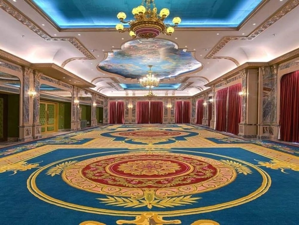 Imagen de los interiores del Hotel The Hillock Ahmedabad. Foto 12