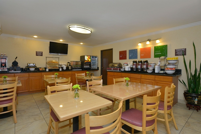 Imagen del bar/restaurante del Hotel The Hills Inn Eagle Rock - Near Old Town Pasadena. Foto 4