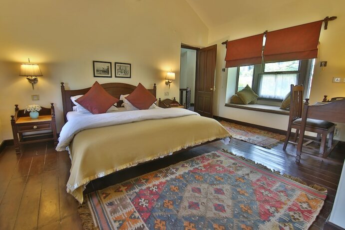 Imagen de la habitación del Hotel The Himalayan. Foto 15