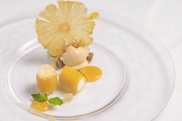 Imagen del bar/restaurante del Hotel The Hiramatsu Hotels and Resorts Sengokuhara. Foto 10