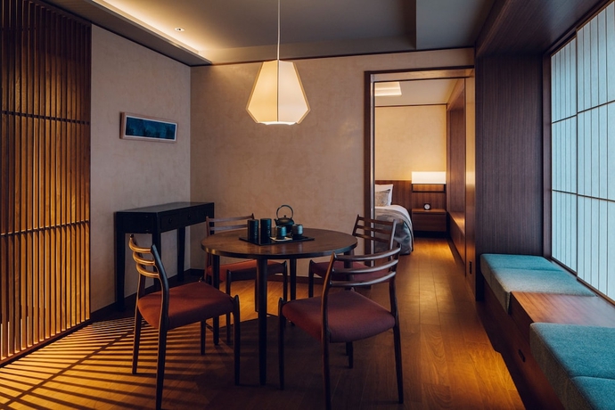 Imagen de la habitación del Hotel The Hiramatsu Kyoto. Foto 10