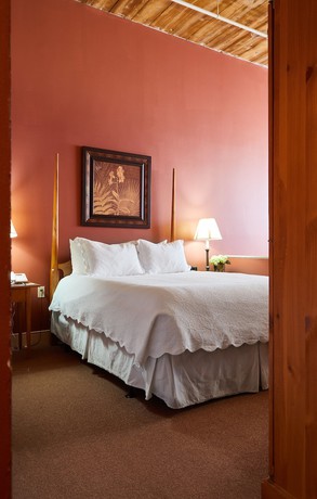 Imagen de la habitación del Hotel The Historic Brookstown Inn, Trademark Collection By Wyndham. Foto 16