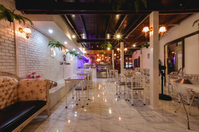 Imagen del bar/restaurante del Hotel The History Cafe' and Guesthouse. Foto 2