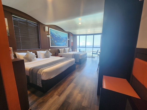Imagen de la habitación del Hotel The Hive Beach. Foto 2
