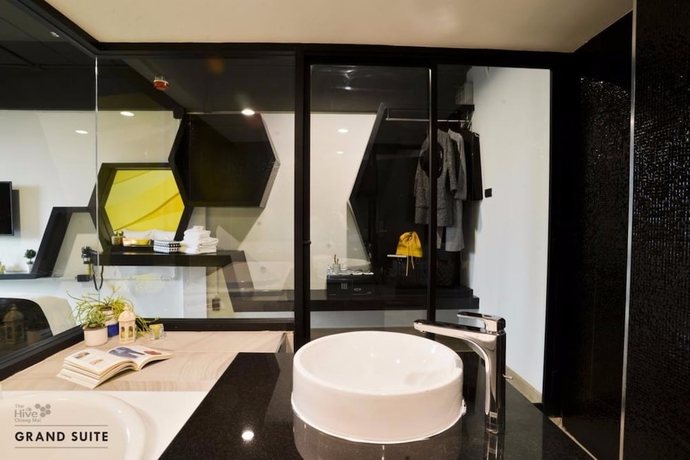 Imagen de la habitación del Hotel The Hive Chiang Mai. Foto 4