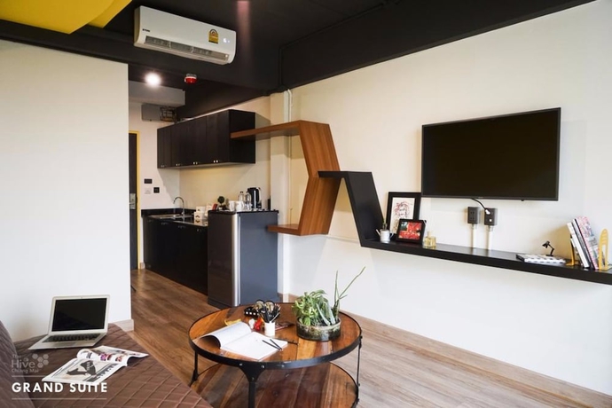 Imagen de la habitación del Hotel The Hive Chiang Mai. Foto 5