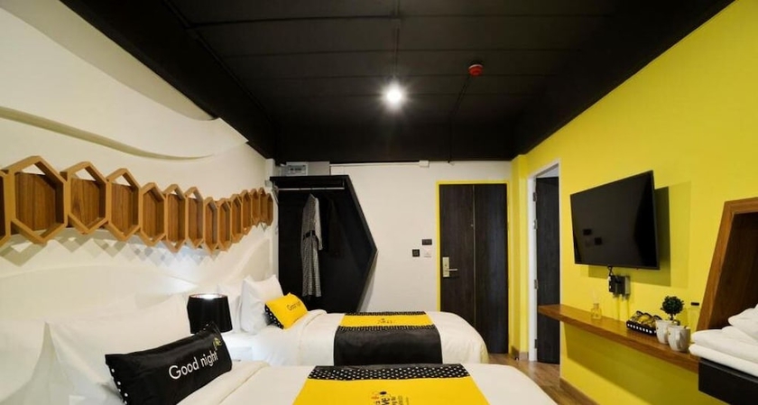 Imagen de la habitación del Hotel The Hive Chiang Mai. Foto 16