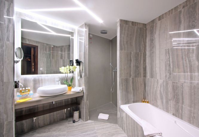 Imagen de la habitación del Hotel The Hive. Foto 23