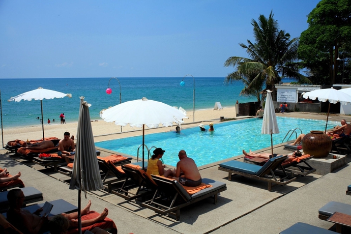 Imagen de la piscina del Hotel The Hive Samui. Foto 16