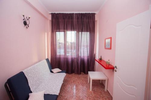 Imagen de la habitación del Hotel The Hloya Inn. Foto 6