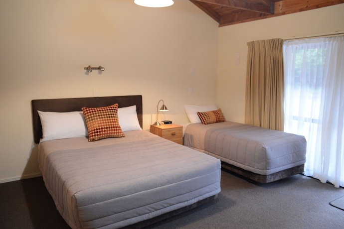 Imagen de la habitación del Hotel The Hobbit Motorlodge. Foto 14