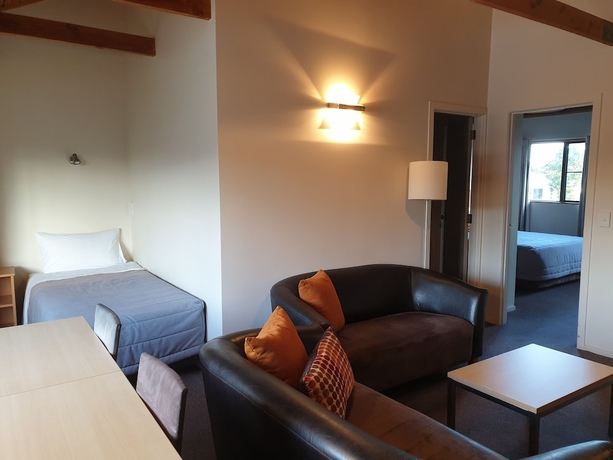 Imagen de la habitación del Hotel The Hobbit Motorlodge. Foto 18