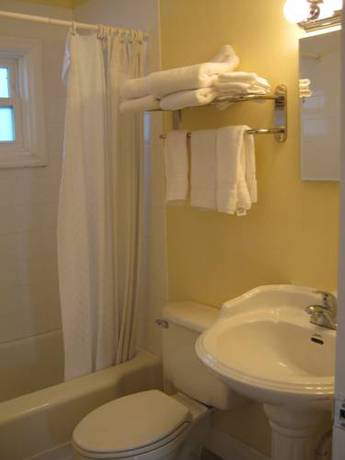 Imagen de la habitación del Hotel The Holiday Court Villas And Suites. Foto 16